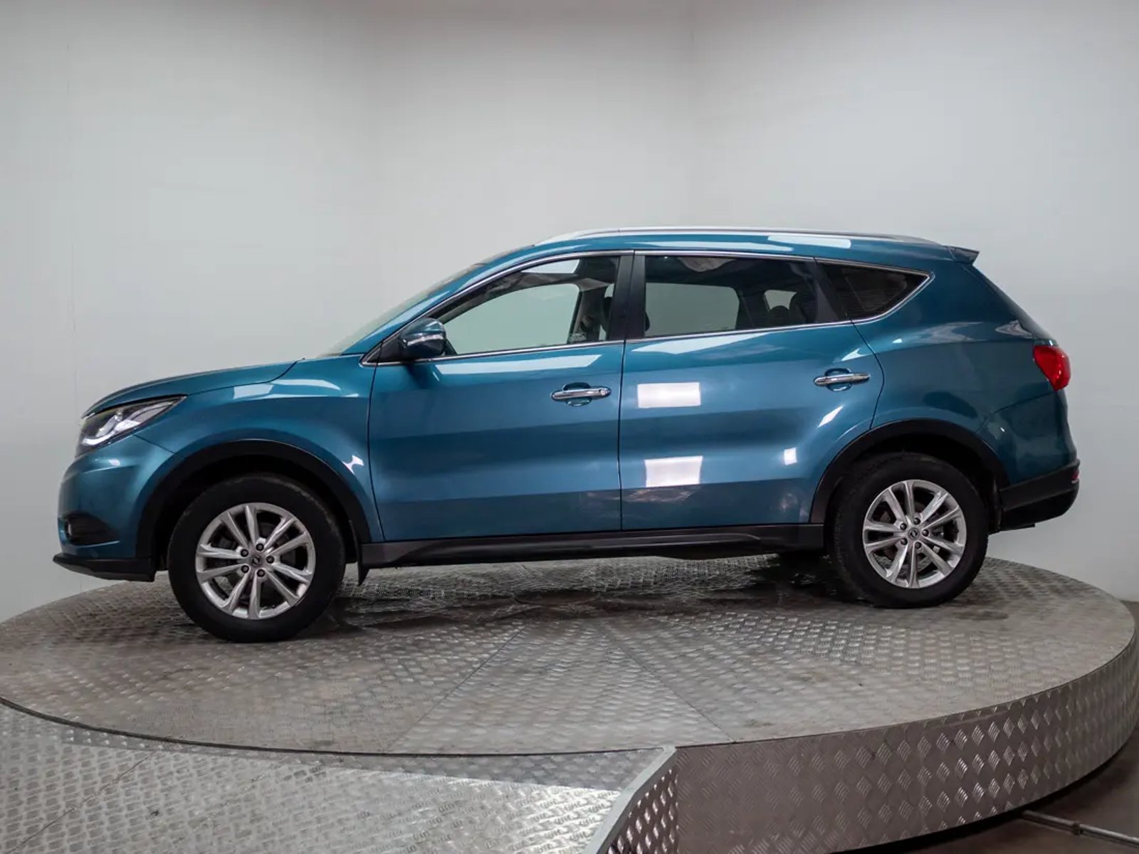 DFSK SUV 580 2022 - Foto 4 de 20