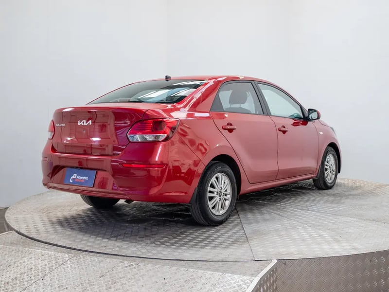 Kia SOLUTO 2024 - Imagen 7 de 19