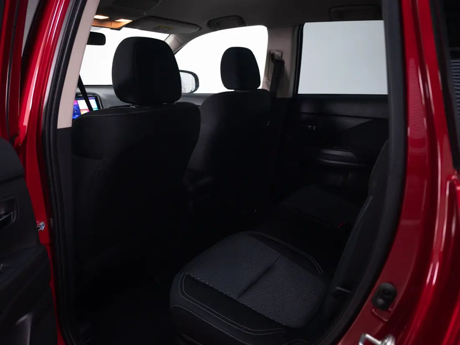 Mitsubishi OUTLANDER 2023 - Imagen 14 de 20