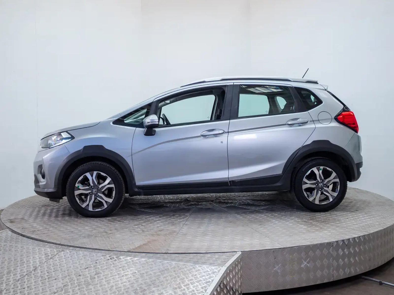 Honda WRV 2018 - Foto 4 de 20