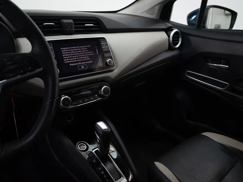 Nissan VERSA 2022 - Imagen 12 de 20