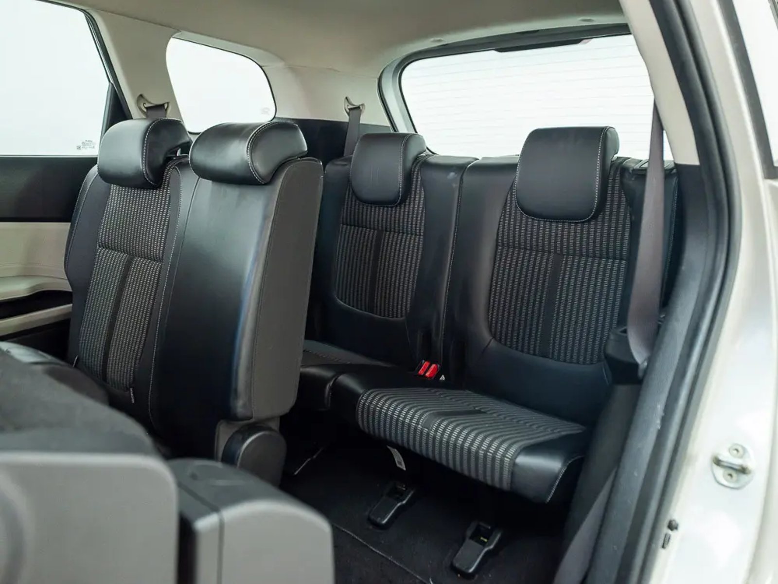 KIA CARENS 2023 - Imagen 15 de 15
