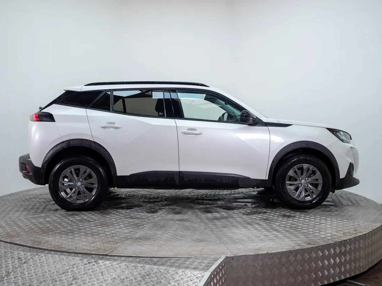 Peugeot 2008 2023 - Imagen 8 de 19