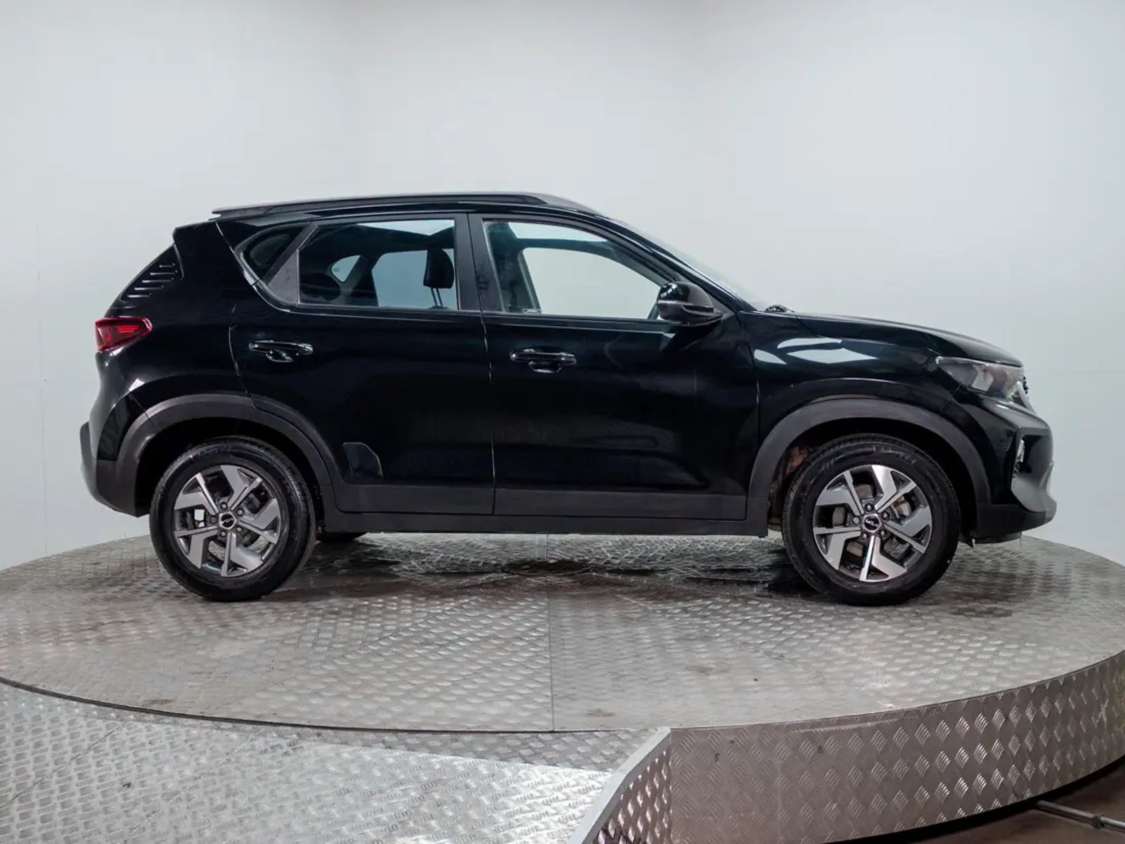 Kia SONET 2023 - Imagen 8 de 15