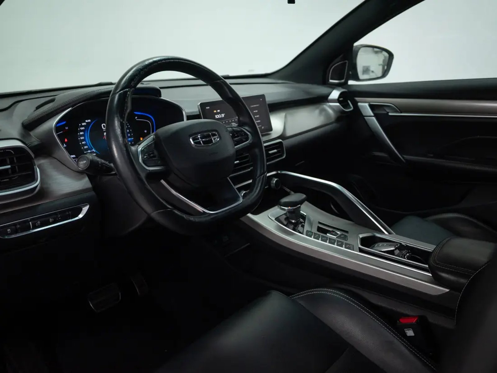 GEELY COOLRAY 2023 - Imagen 18 de 20