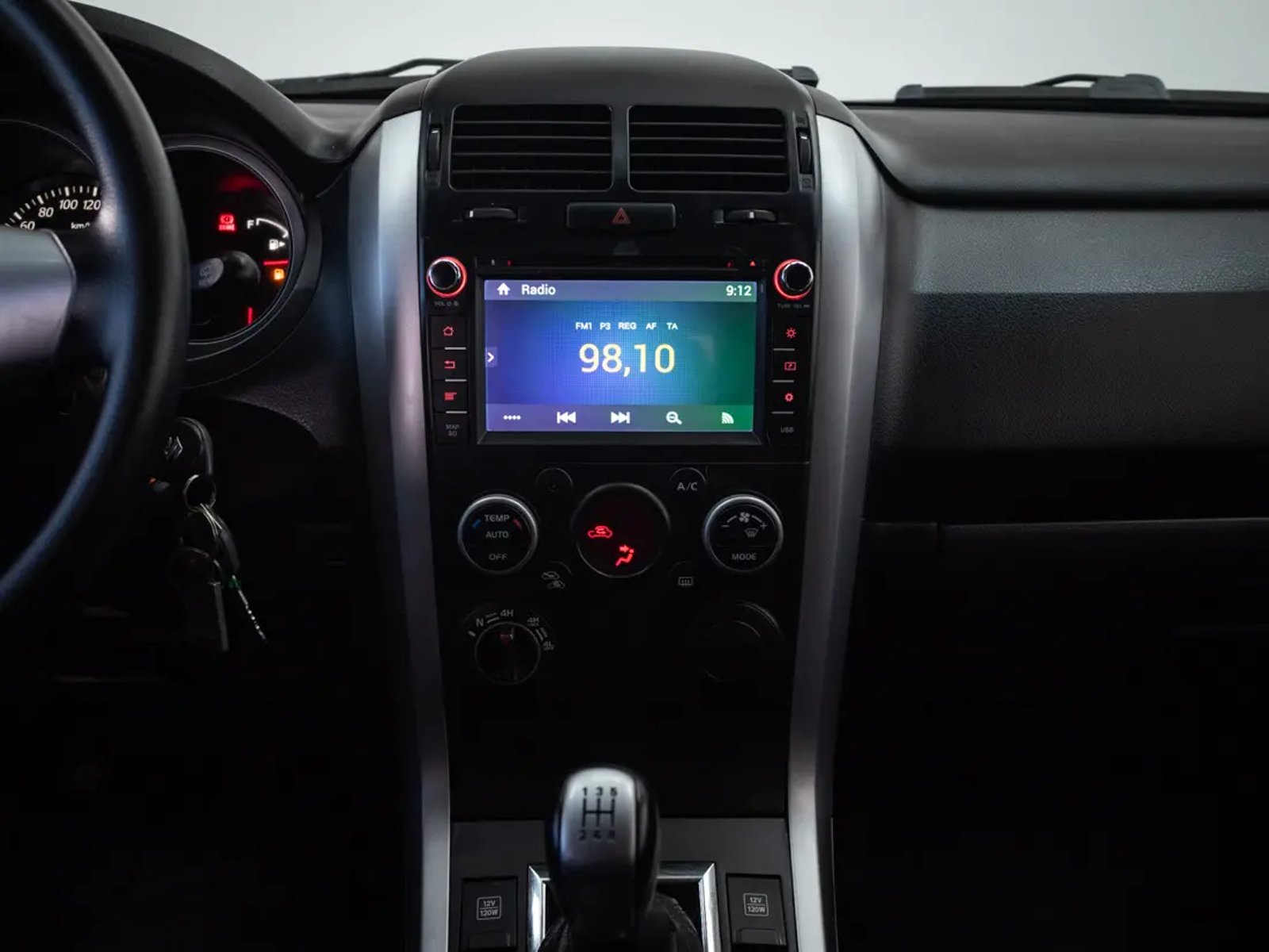 SUZUKI GRAND NOMADE 2019 - Imagen 13 de 18