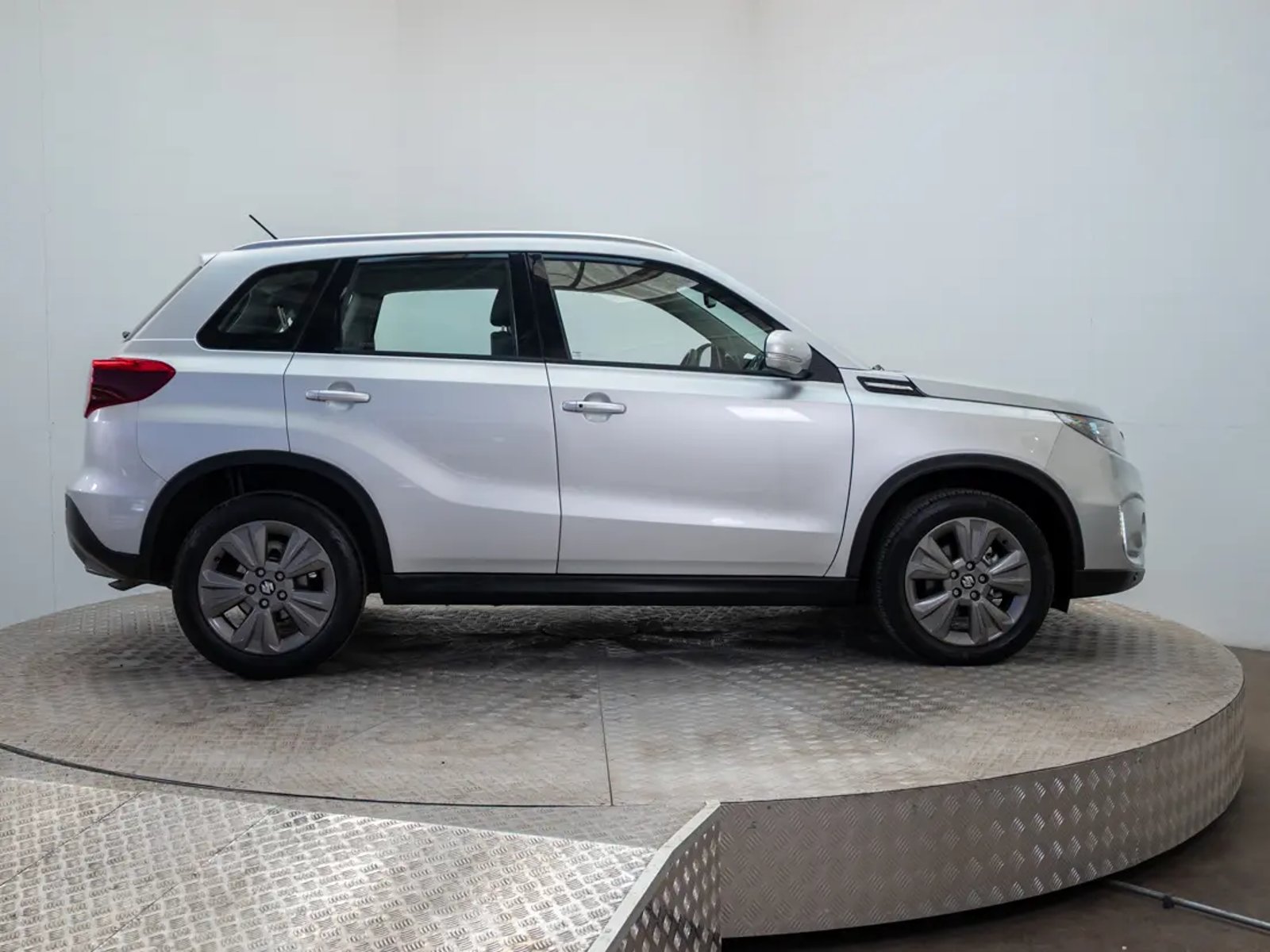Suzuki GRAND VITARA 2022 - Imagen 8 de 20