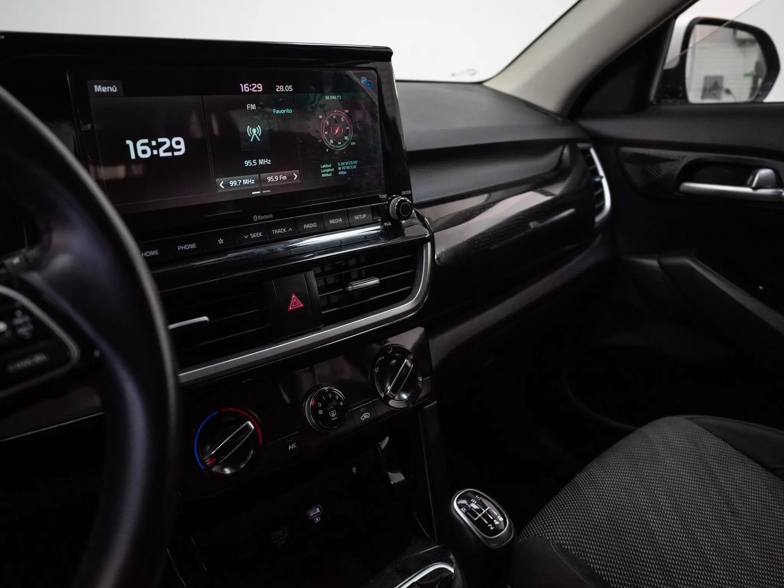 KIA SELTOS 2023 - Imagen 15 de 19