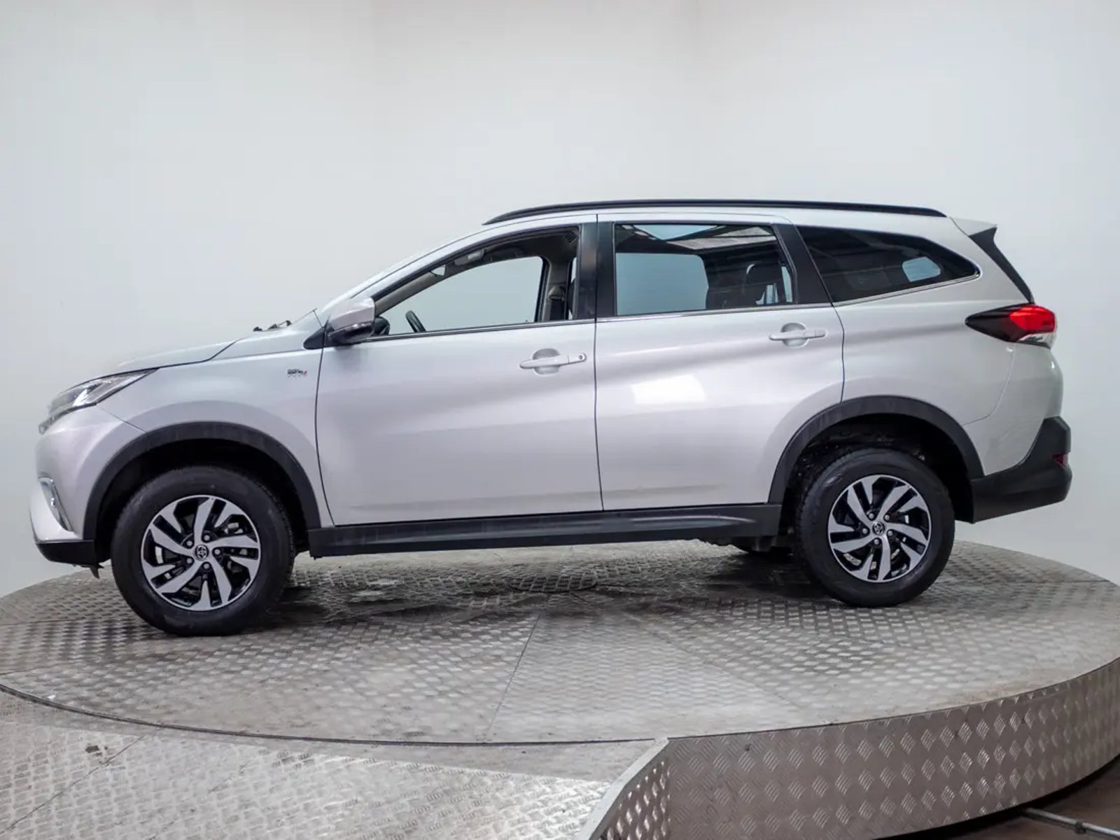 Toyota RUSH 2022 - Imagen 4 de 20