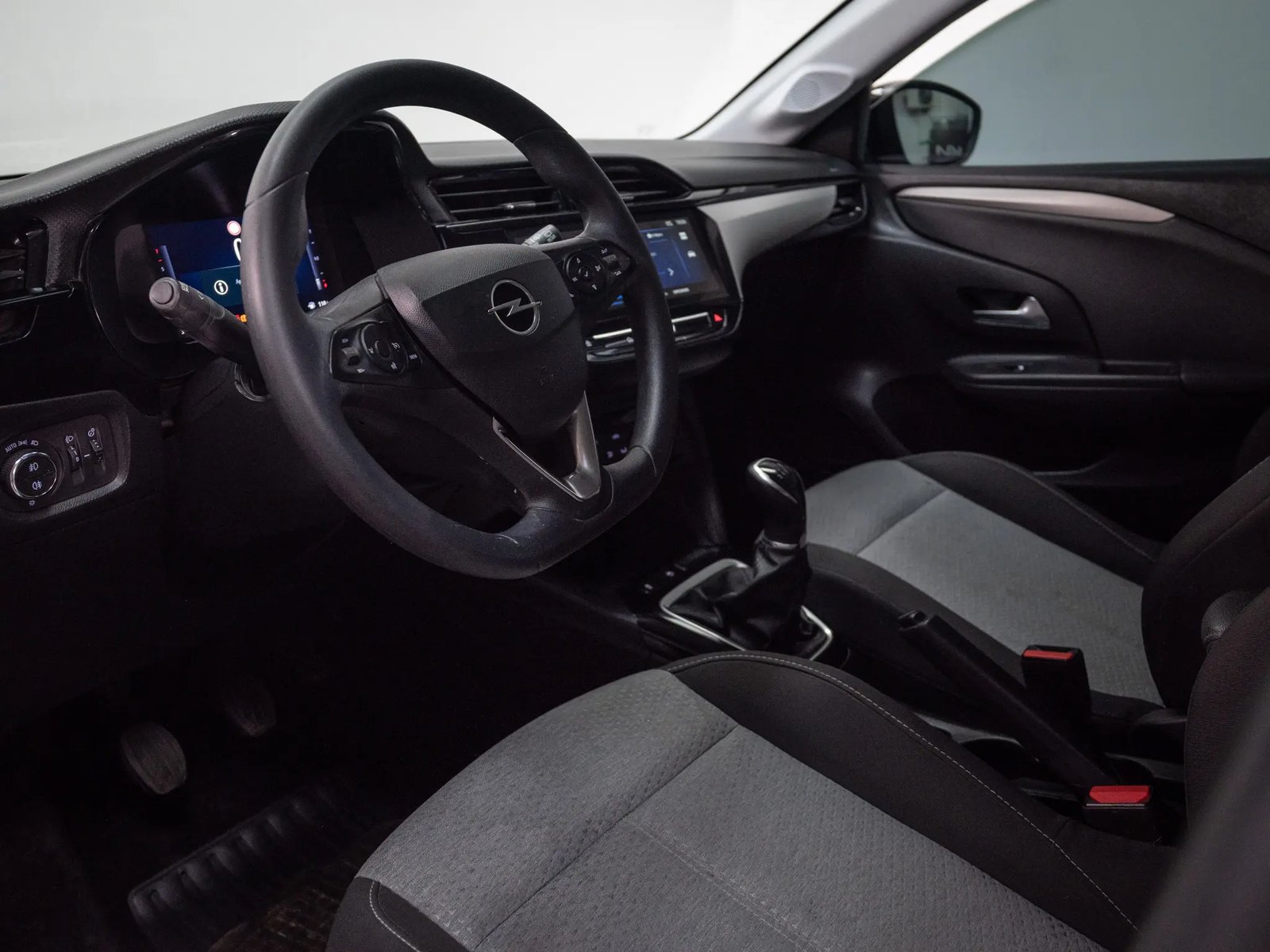 OPEL CORSA 2024 - Imagen 19 de 20