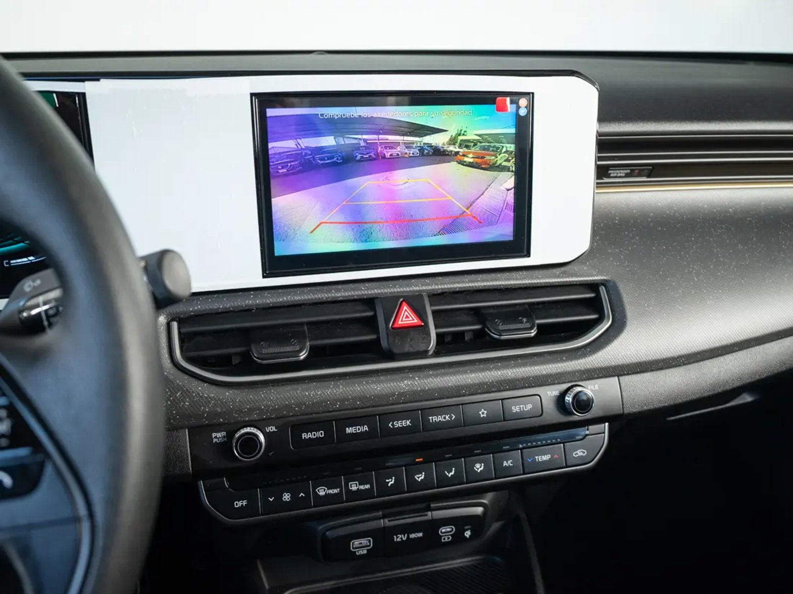 Kia K3 2025 - Imagen 18 de 19