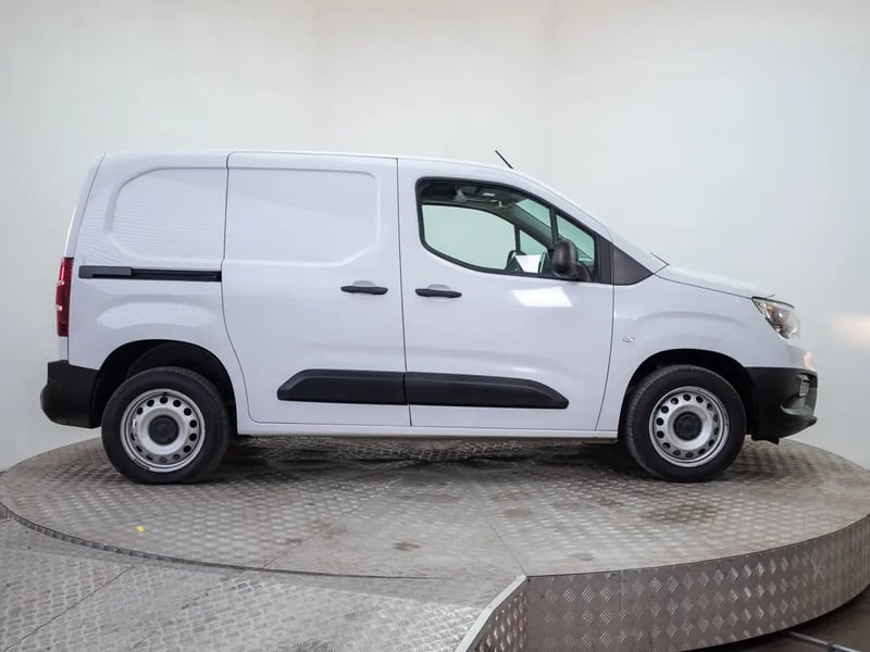 Opel COMBO 2025 - Imagen 8 de 16