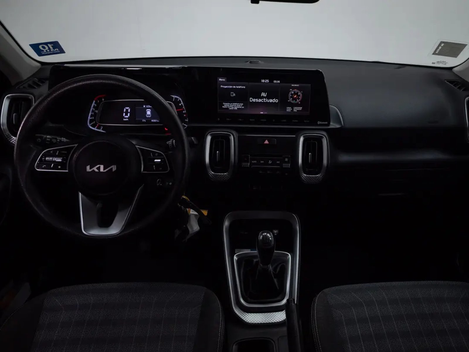 Kia SONET 2023 - Imagen 12 de 15