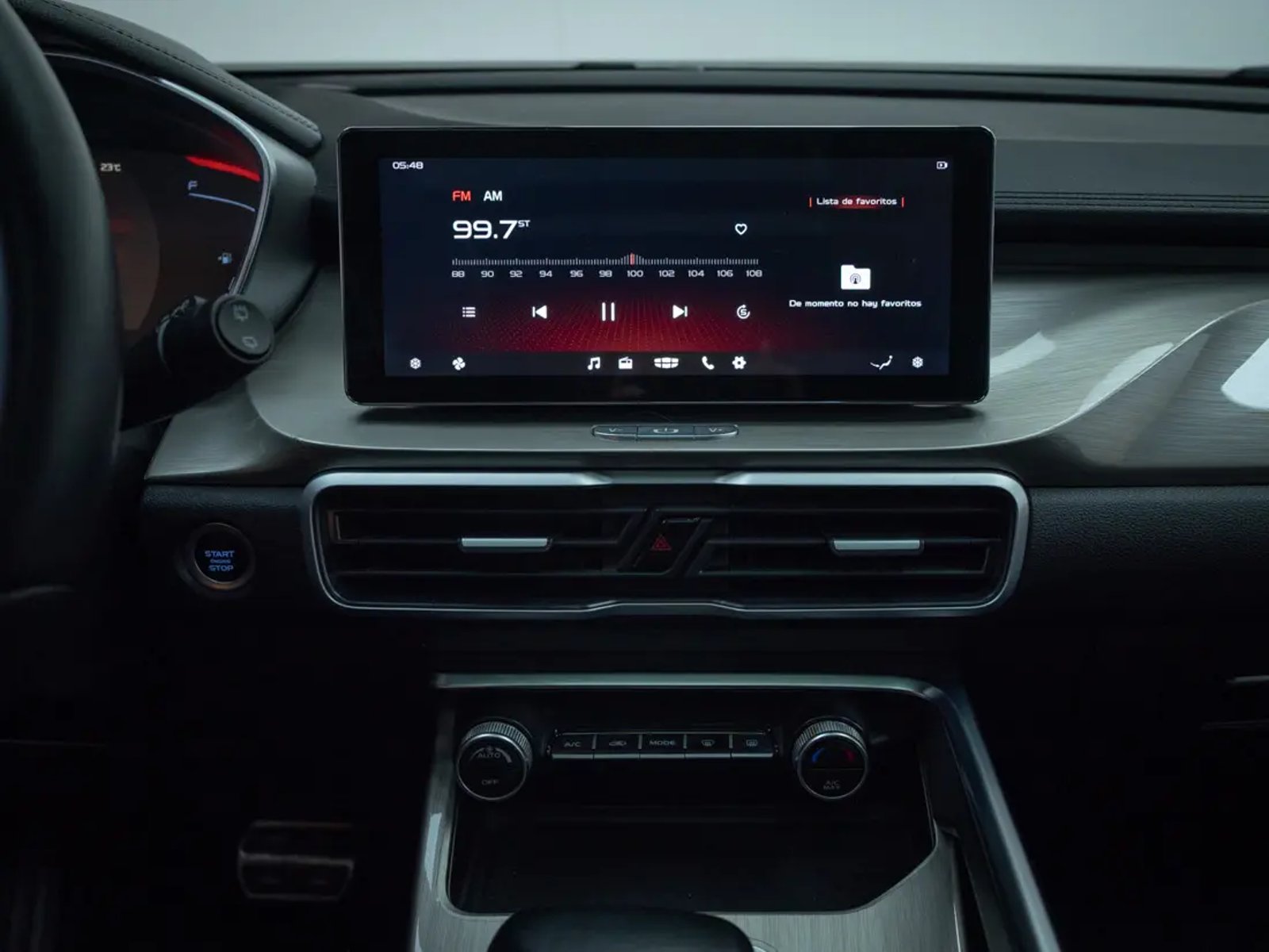 GEELY COOLRAY 2023 - Imagen 18 de 20