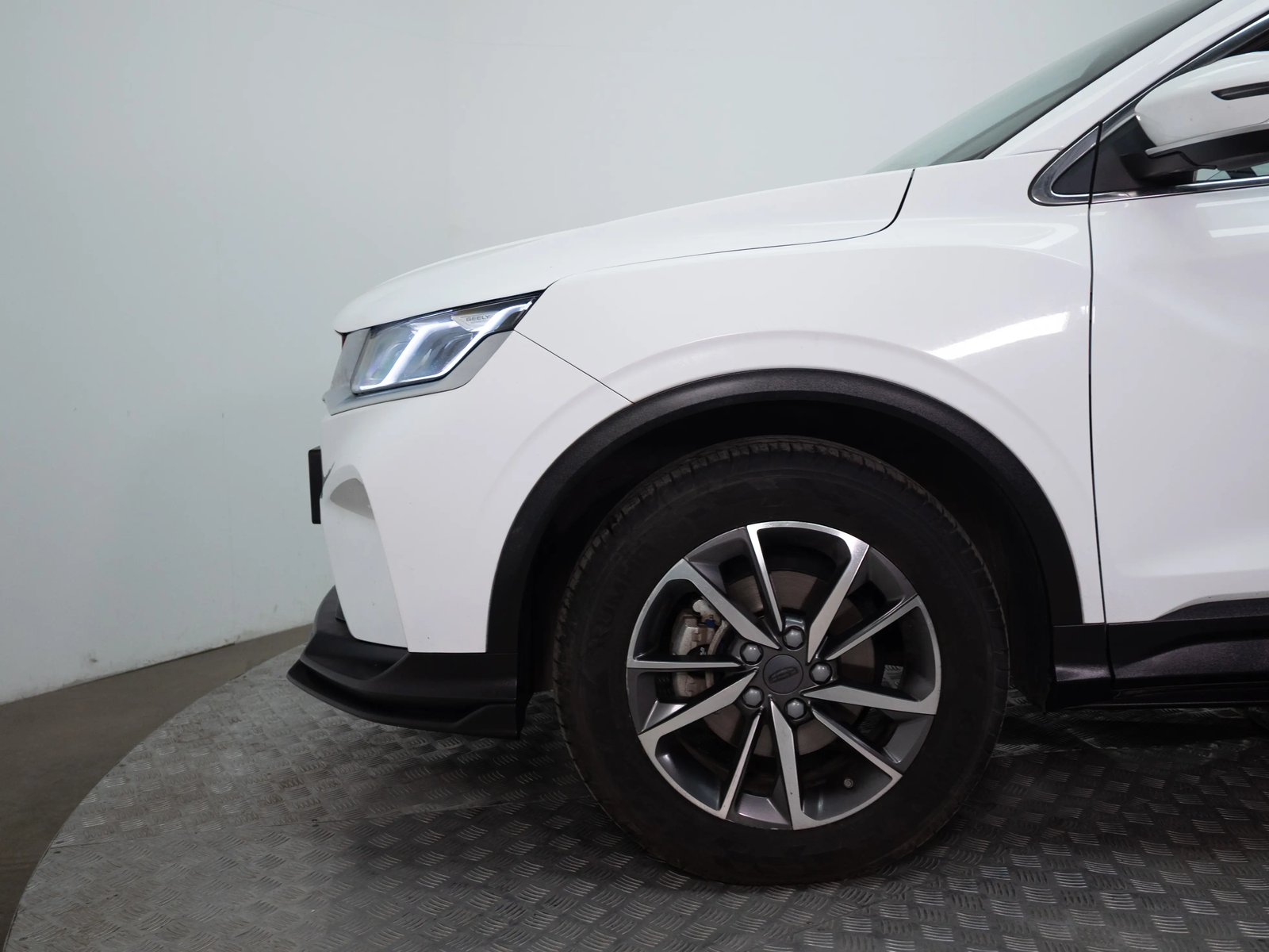 GEELY COOLRAY 2023 - Imagen 15 de 20