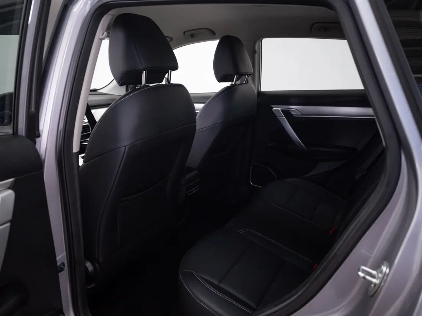 Geely COOLRAY 2025 - Imagen 14 de 20