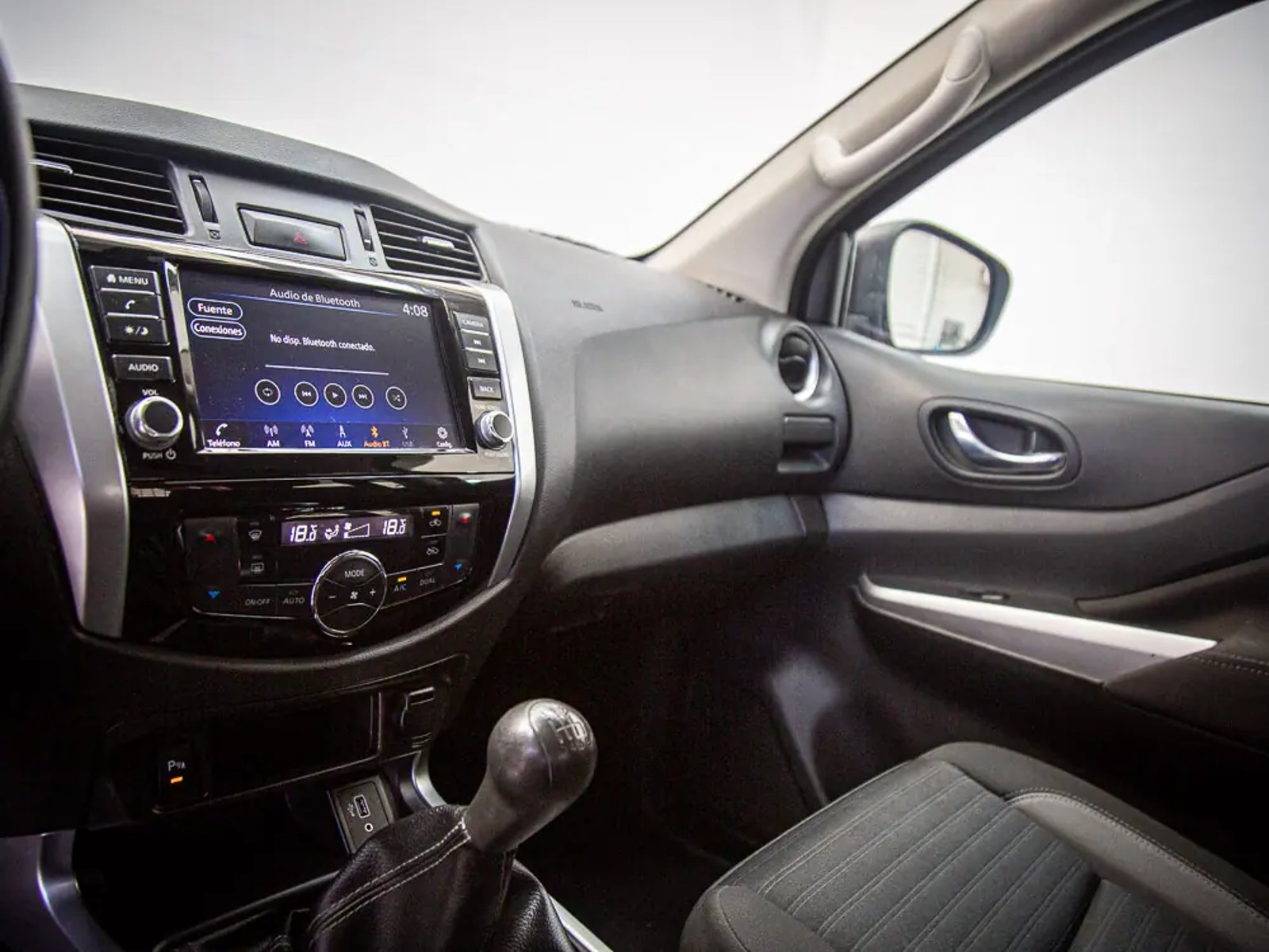 NISSAN NAVARA 2024 - Imagen 12 de 17