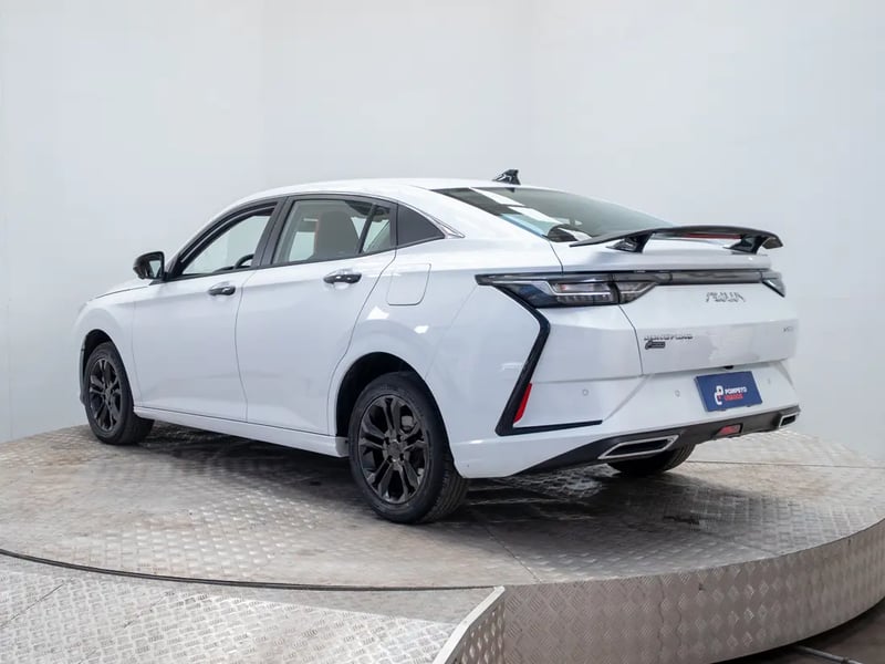 Dongfeng AEOLUS Y3 2024 - Imagen 5 de 18