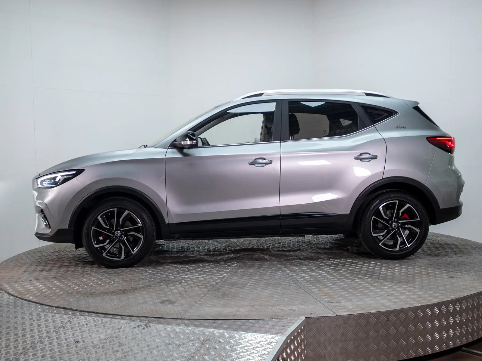 MG ZX 2023 - Imagen 3 de 19