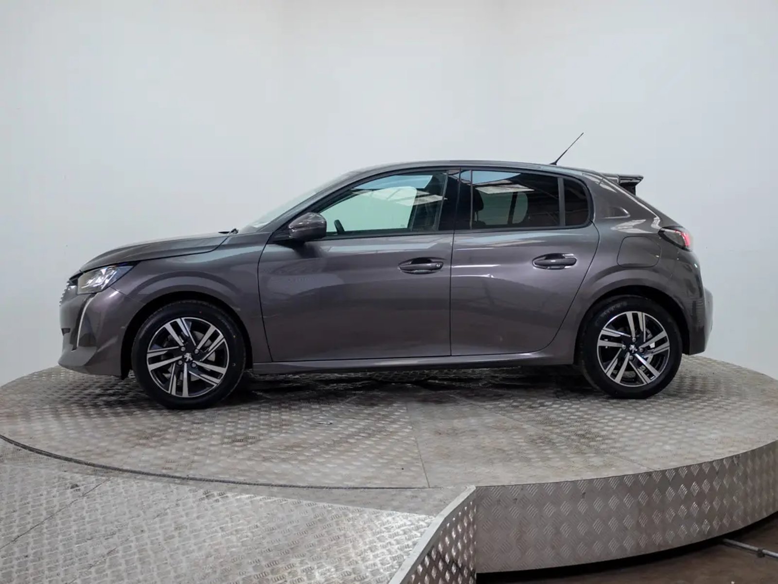 Peugeot 208 2022 - Foto 4 de 20