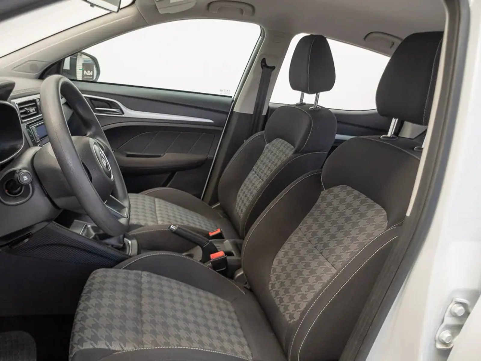 MG ZS 2024 - Imagen 15 de 16