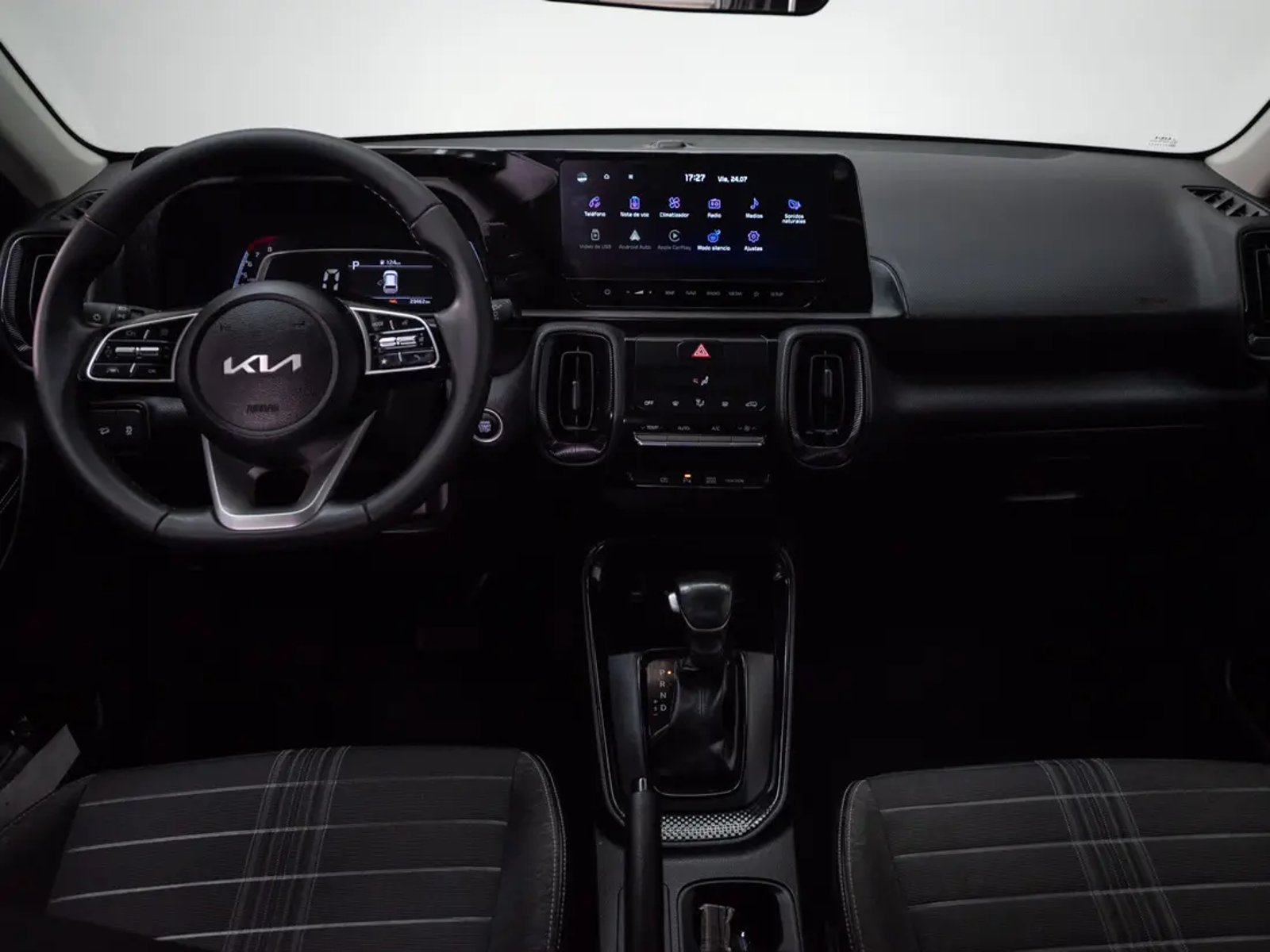 Kia SONET 2024 - Imagen 14 de 19