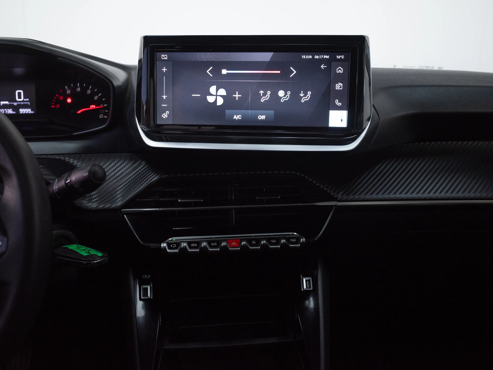 PEUGEOT 208 2023 - Imagen 18 de 18