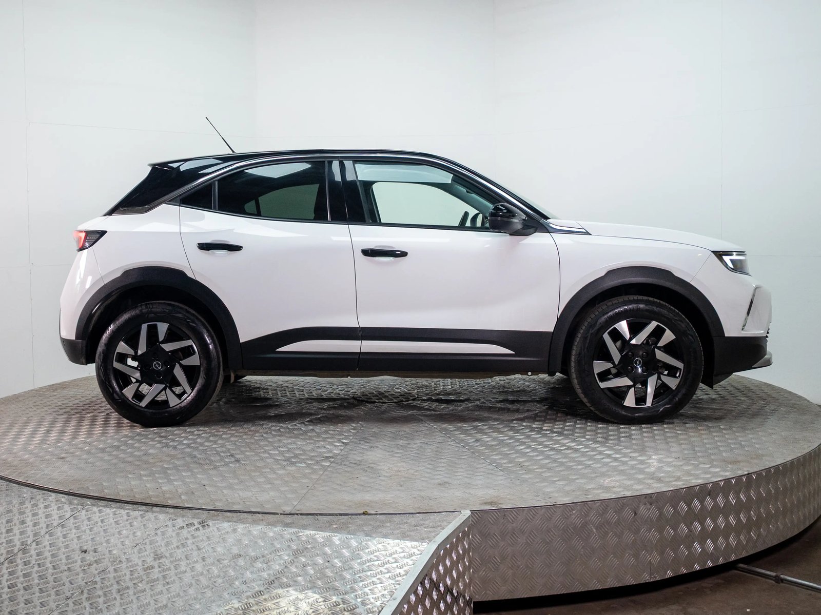 Opel MOKKA 2023 - Imagen 8 de 17