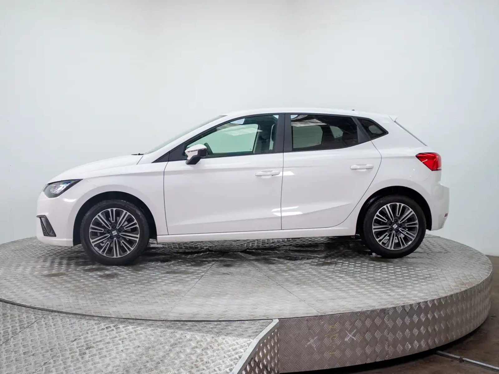 SEAT IBIZA 2022 - Foto 4 de 19
