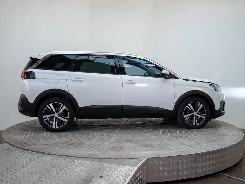 Peugeot 5008 2021 - Imagen 8 de 20