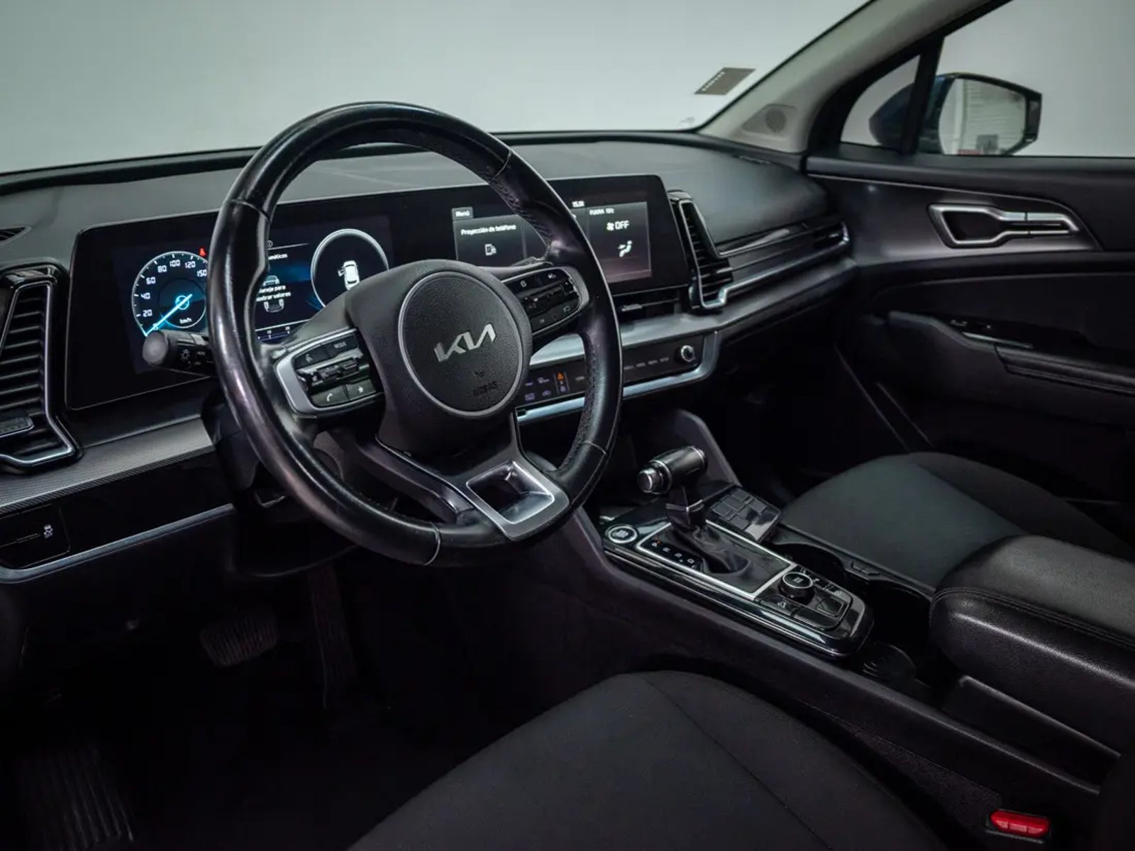 Kia SPORTAGE 2023 - Imagen 12 de 18