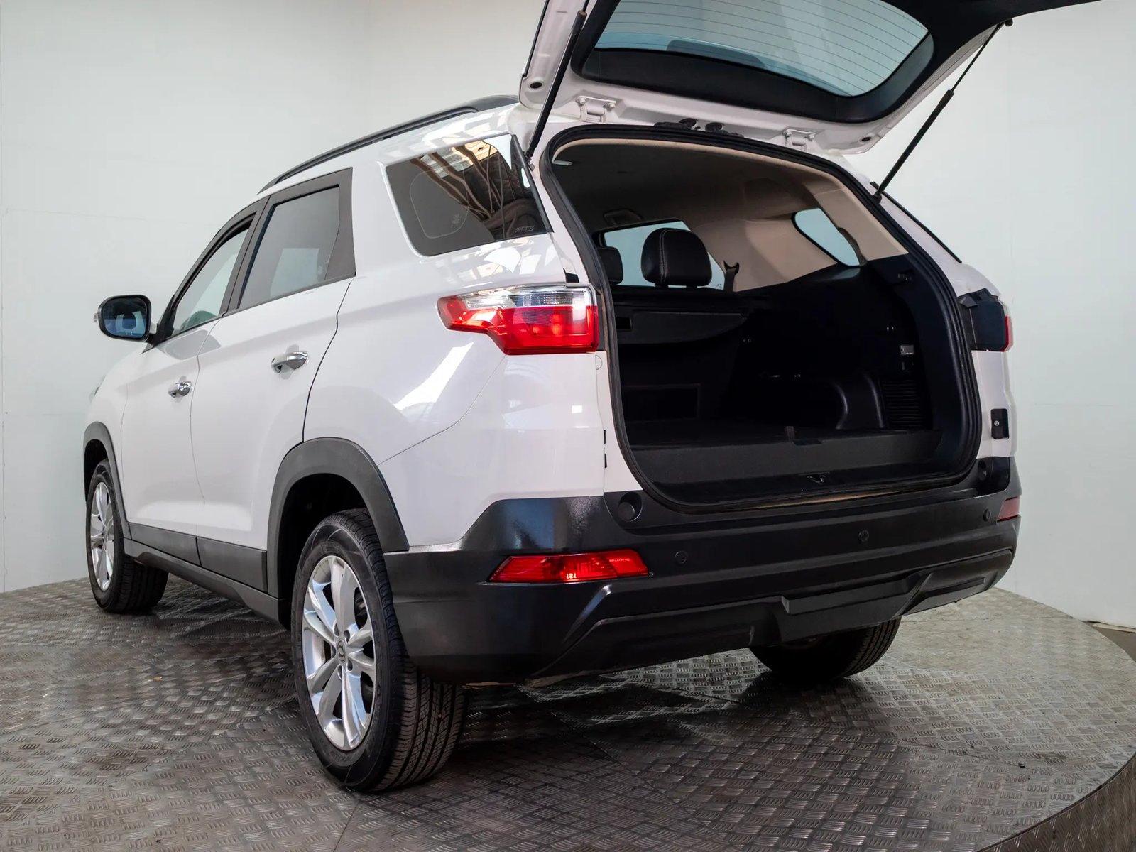 DFSK SUV 560 2023 - Imagen 10 de 18