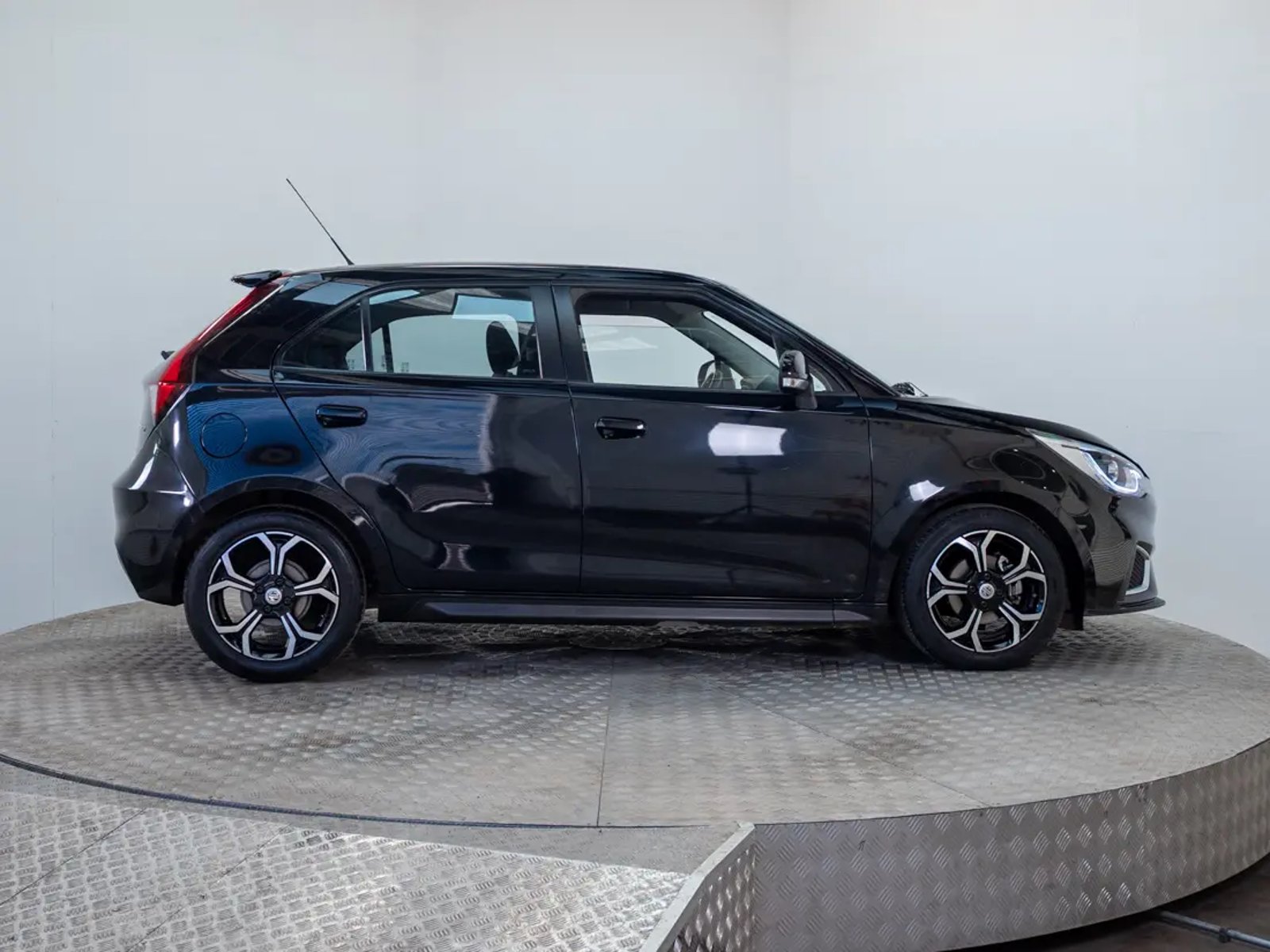 MG 3 2023 - Imagen 8 de 20