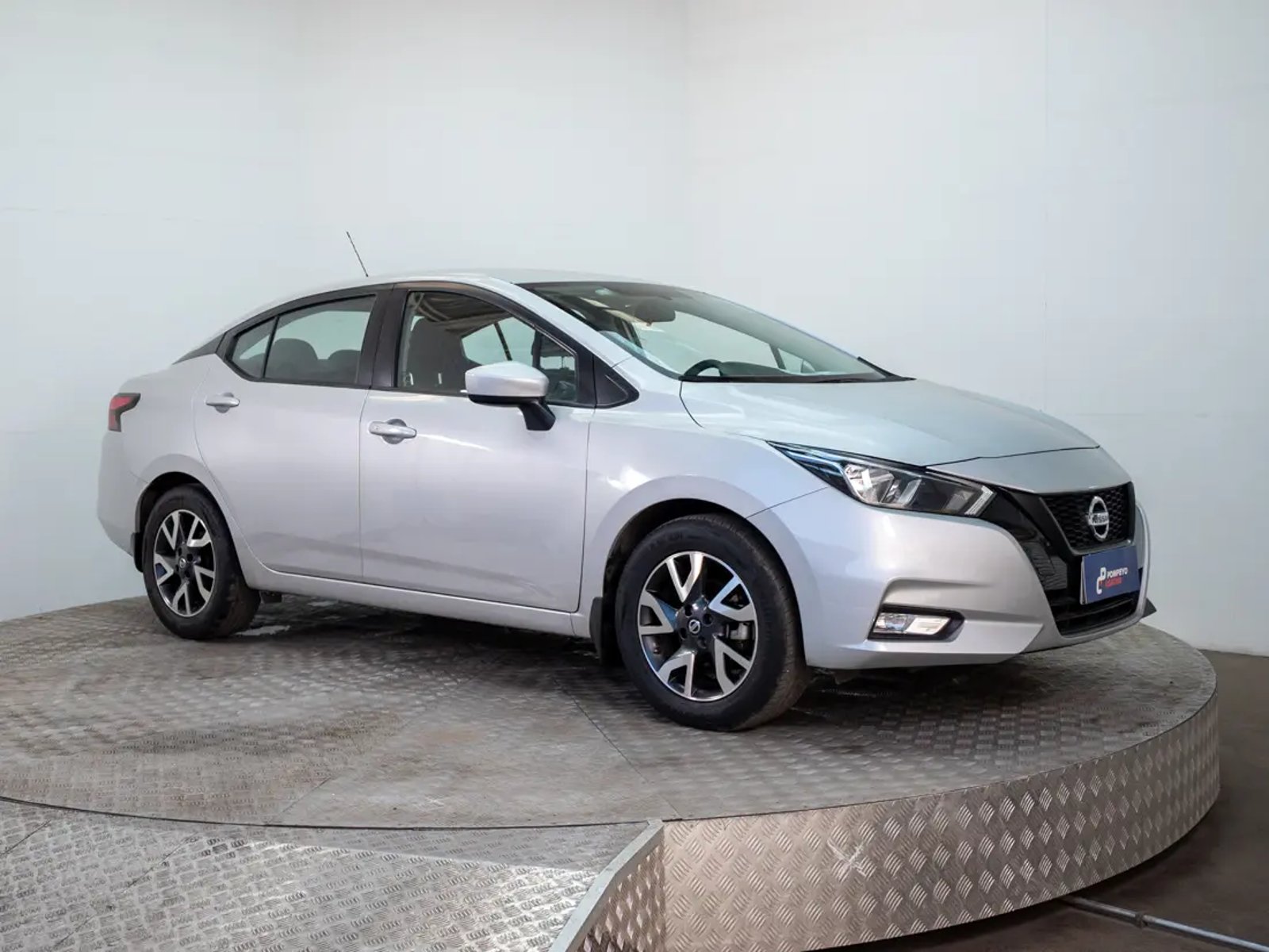 Nissan VERSA 2021 - Foto 2 de 19