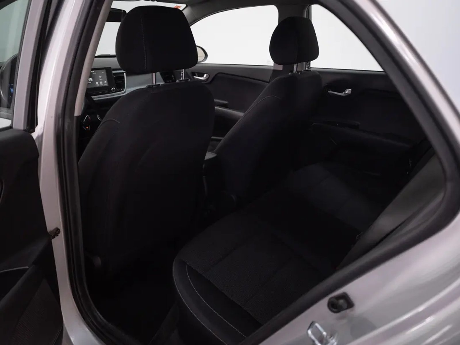 Kia RIO 5 2020 - Imagen 14 de 20