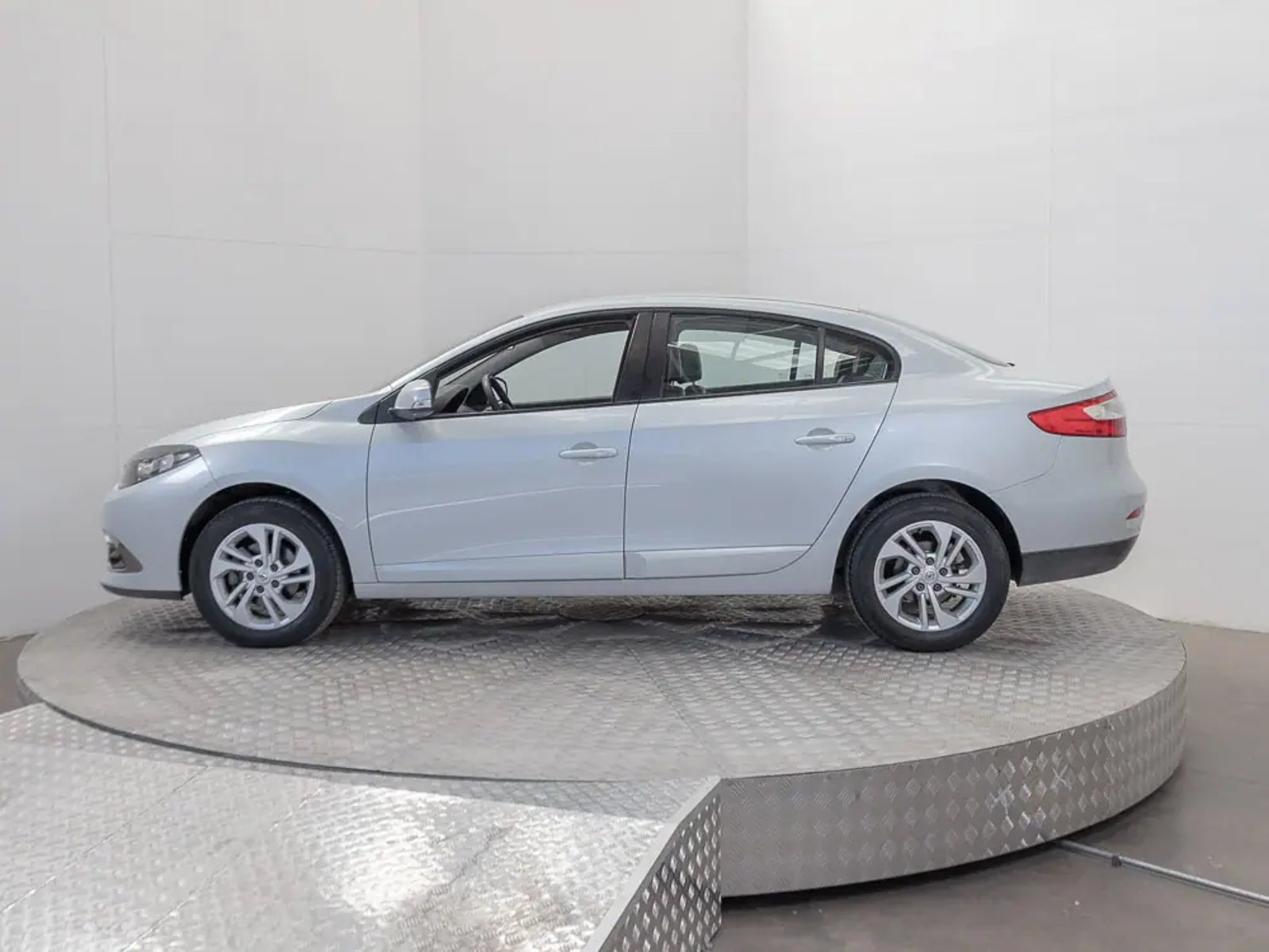 RENAULT FLUENCE 2019 - Imagen 5 de 15