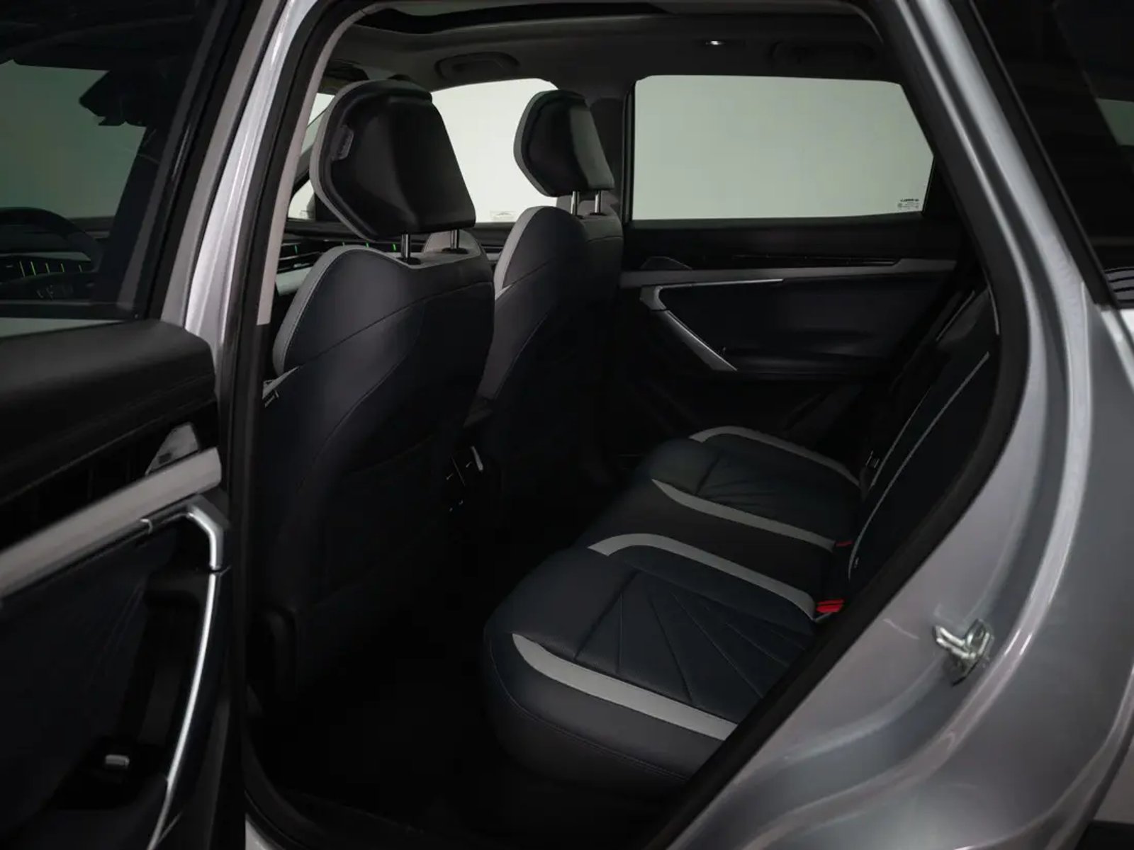 Geely STARRAY 2025 - Imagen 14 de 19