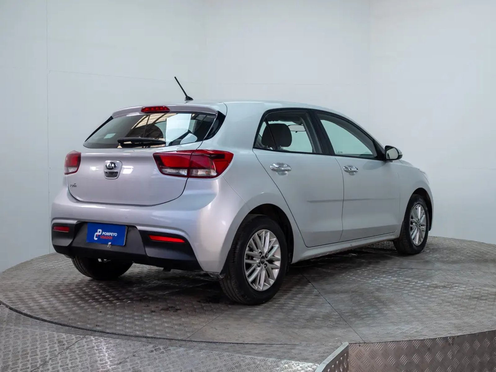 Kia RIO 5 2020 - Imagen 7 de 20