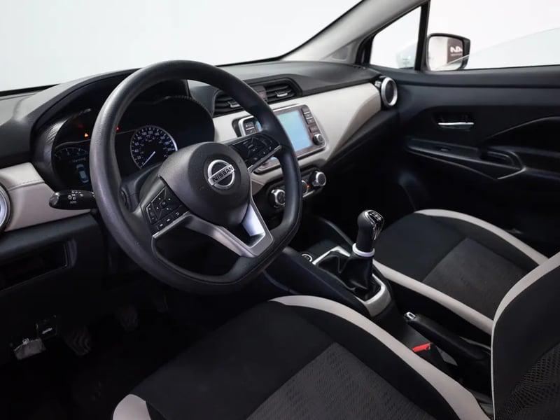 Nissan VERSA 2023 - Imagen 11 de 20