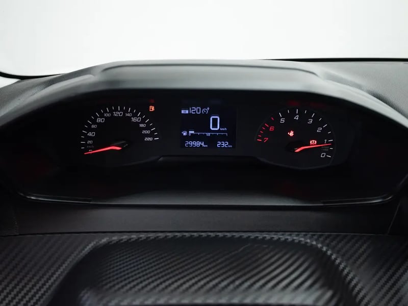 Peugeot 208 2024 - Imagen 13 de 19
