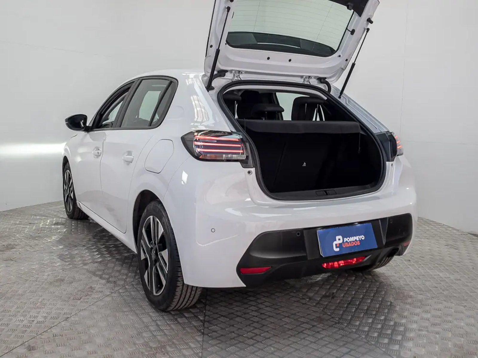 PEUGEOT 208 2025 - Imagen 8 de 13
