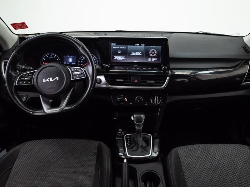 Kia SELTOS 2022 - Imagen 15 de 20