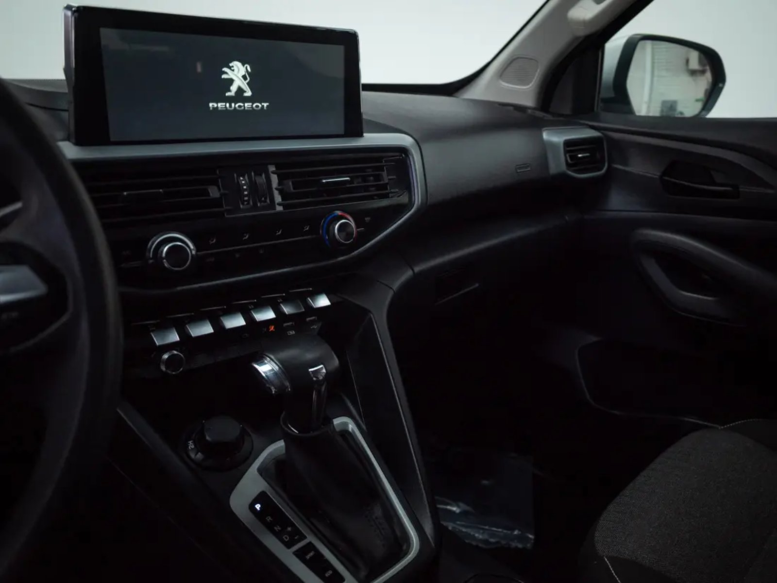Peugeot LANDTREK 2024 - Imagen 11 de 18