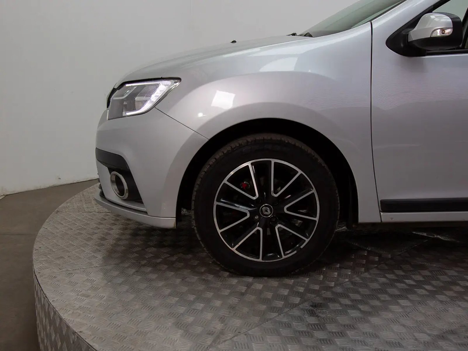 RENAULT SYMBOL 2019 - Imagen 12 de 20