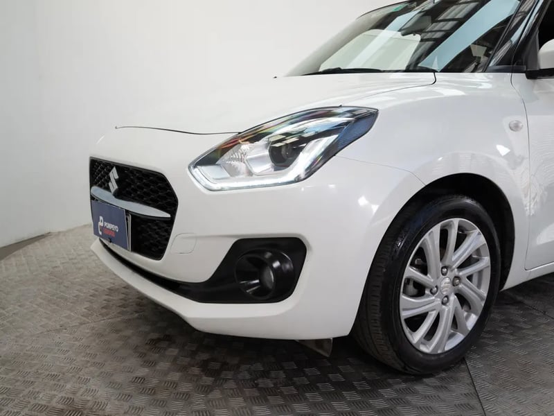 Suzuki SWIFT 2024 - Imagen 18 de 20