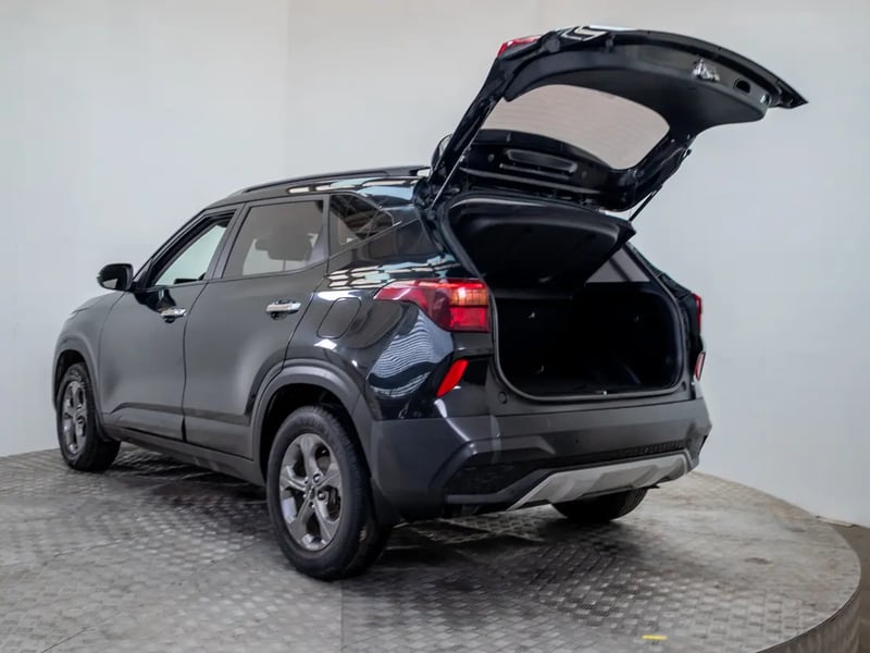 Kia SELTOS 2023 - Imagen 10 de 19