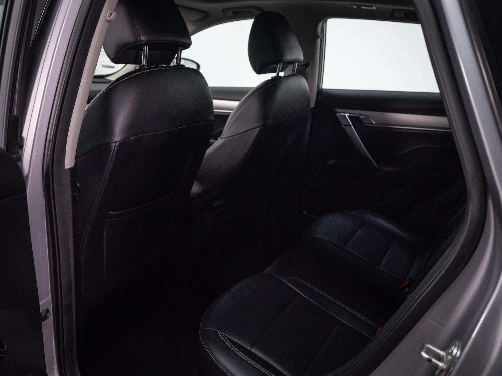 Geely COOLRAY 2023 - Imagen 14 de 20