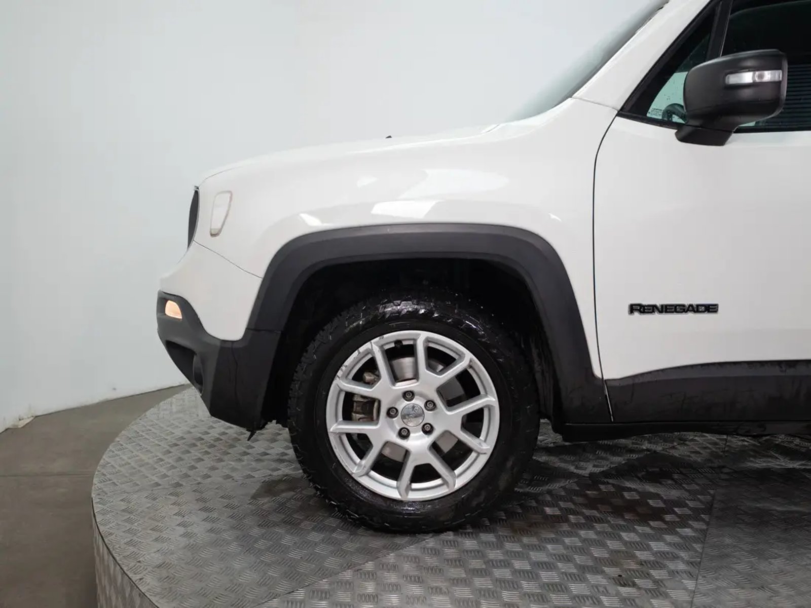 Jeep RENEGADE 2023 - Foto 2 de 16