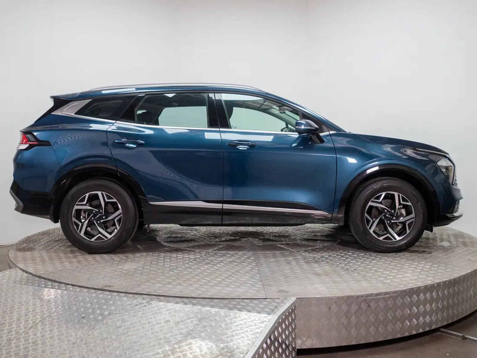 KIA SPORTAGE 2023 - Imagen 4 de 17