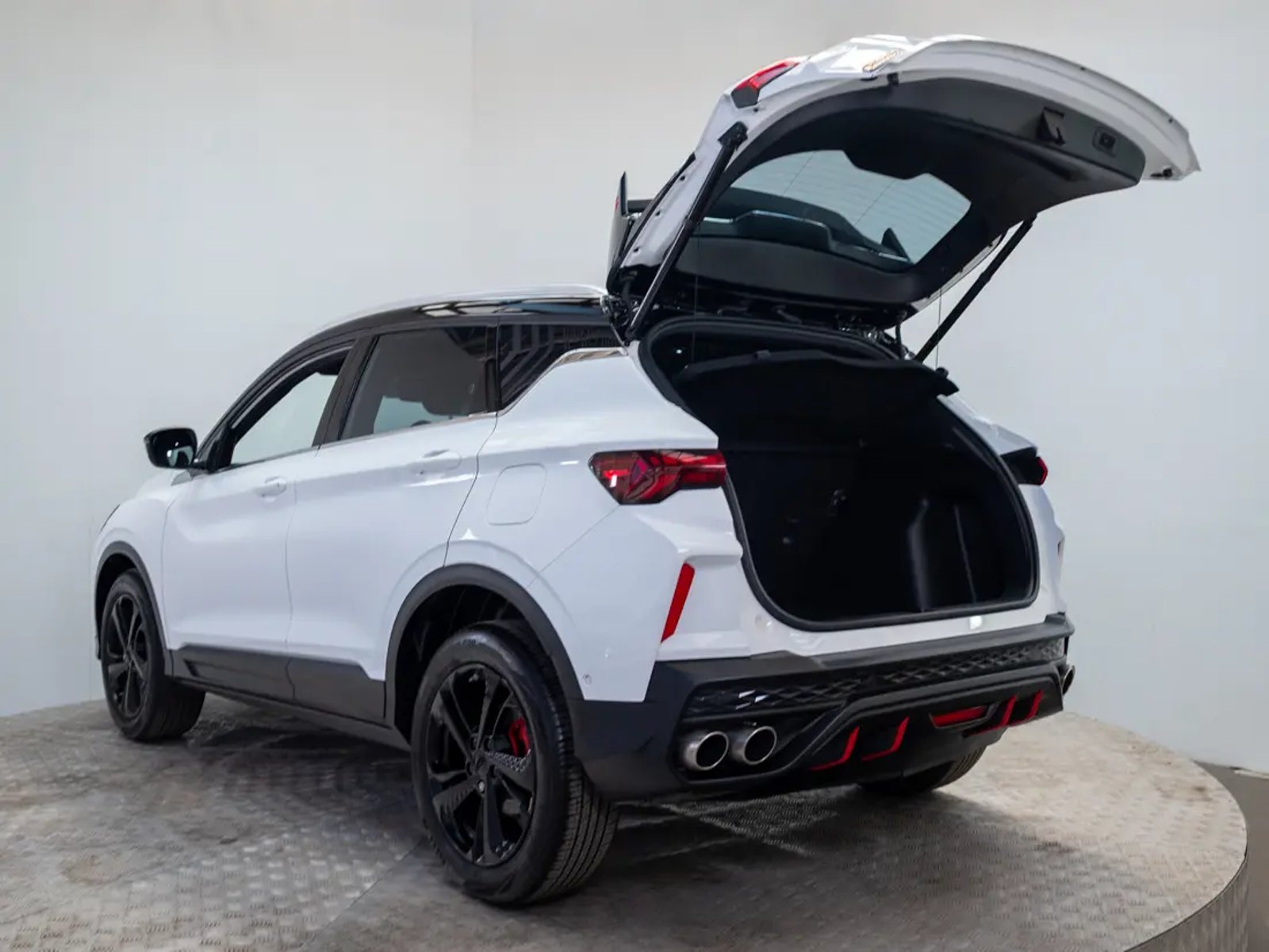 Geely COOLRAY 2024 - Imagen 10 de 20